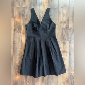 BB Dakota Black Fit Flare Dress 10 Cotton V Neck Pleated Party Cocktail
